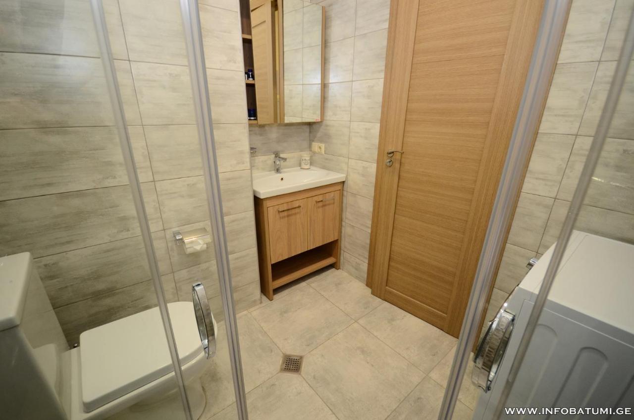 West Apartments Μπατούμι Εξωτερικό φωτογραφία