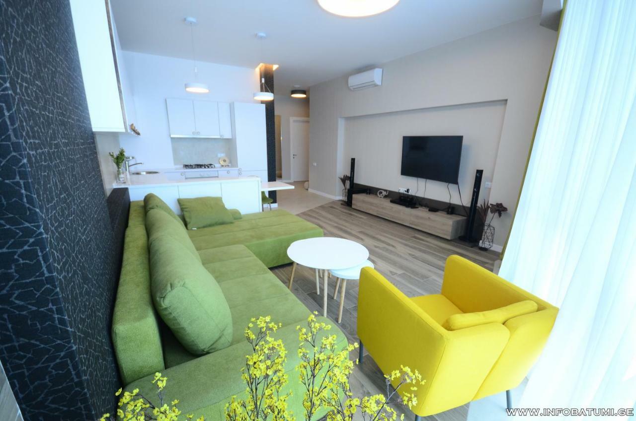 West Apartments Μπατούμι Εξωτερικό φωτογραφία